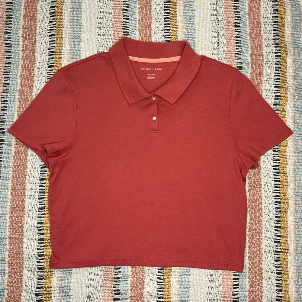 American Eagle Women’s Cropped Collared Polo Baby Tee in Pink